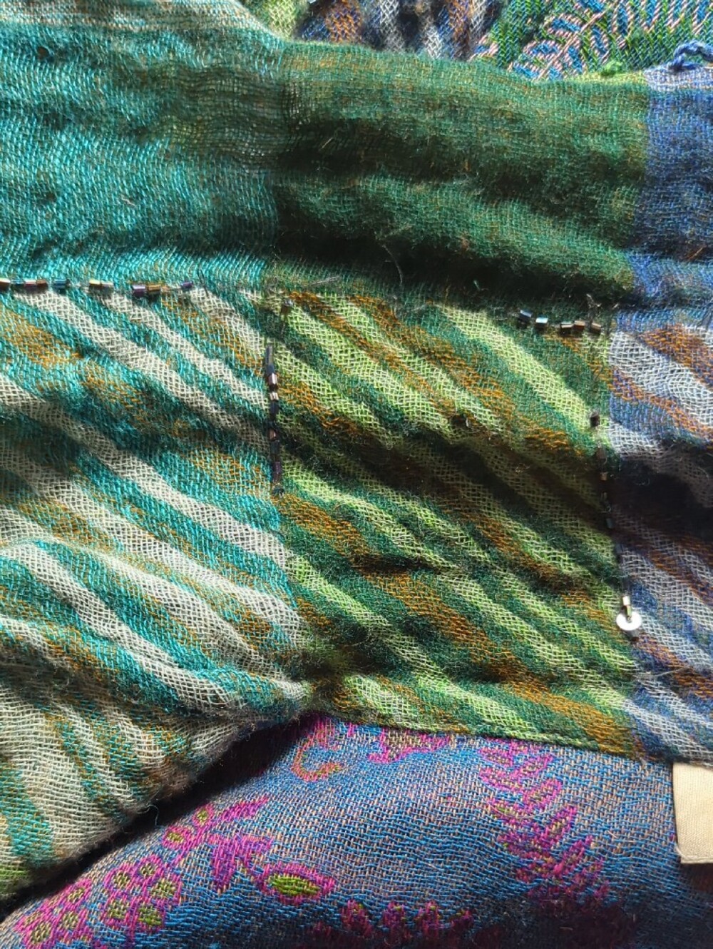 Anu by Natural 100% Wool Paisley Patchwork Beaded Boho Draped Vest Green Blue XL - Picture 15 of 16